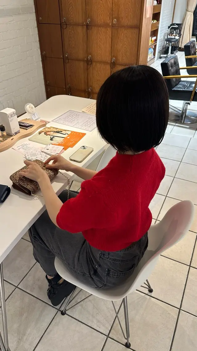 ミディアム カラー 宮武 萌のヘアスタイル