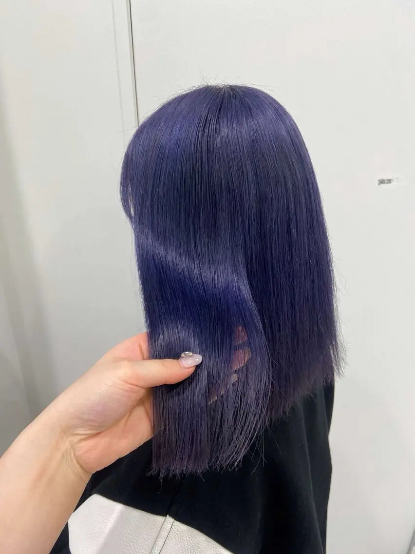セミロング カラー ヘアアレンジ 🫧モテる💗ダメー ジレスハイトーン🫧のヘアスタイル