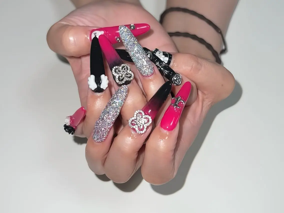 ネイル アートネイル 長さ出し ガーリー 韓国ネイル 持ち込み Rin Nail 新大久保店のネイルデザイン
