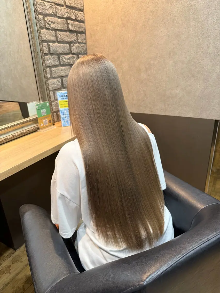 ロング カラー ヘアカラー トリートメント 畑内 花凛のヘアスタイル