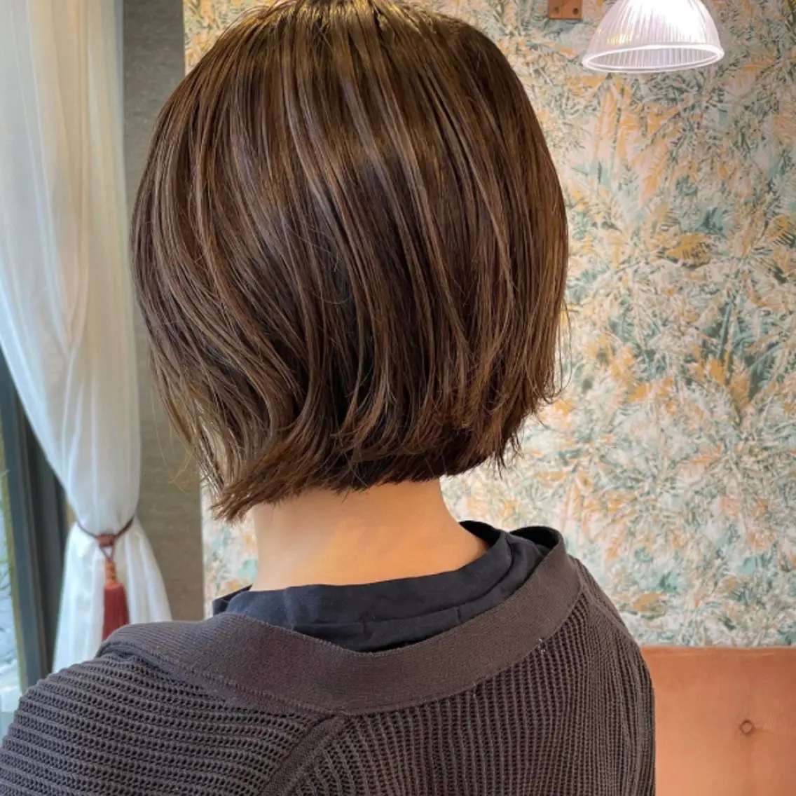 ショート カラー ブリーチ ハイライトカラー ボブ ハイライト カット ヘアカラー トリートメント Unique ユニークのヘアスタイル