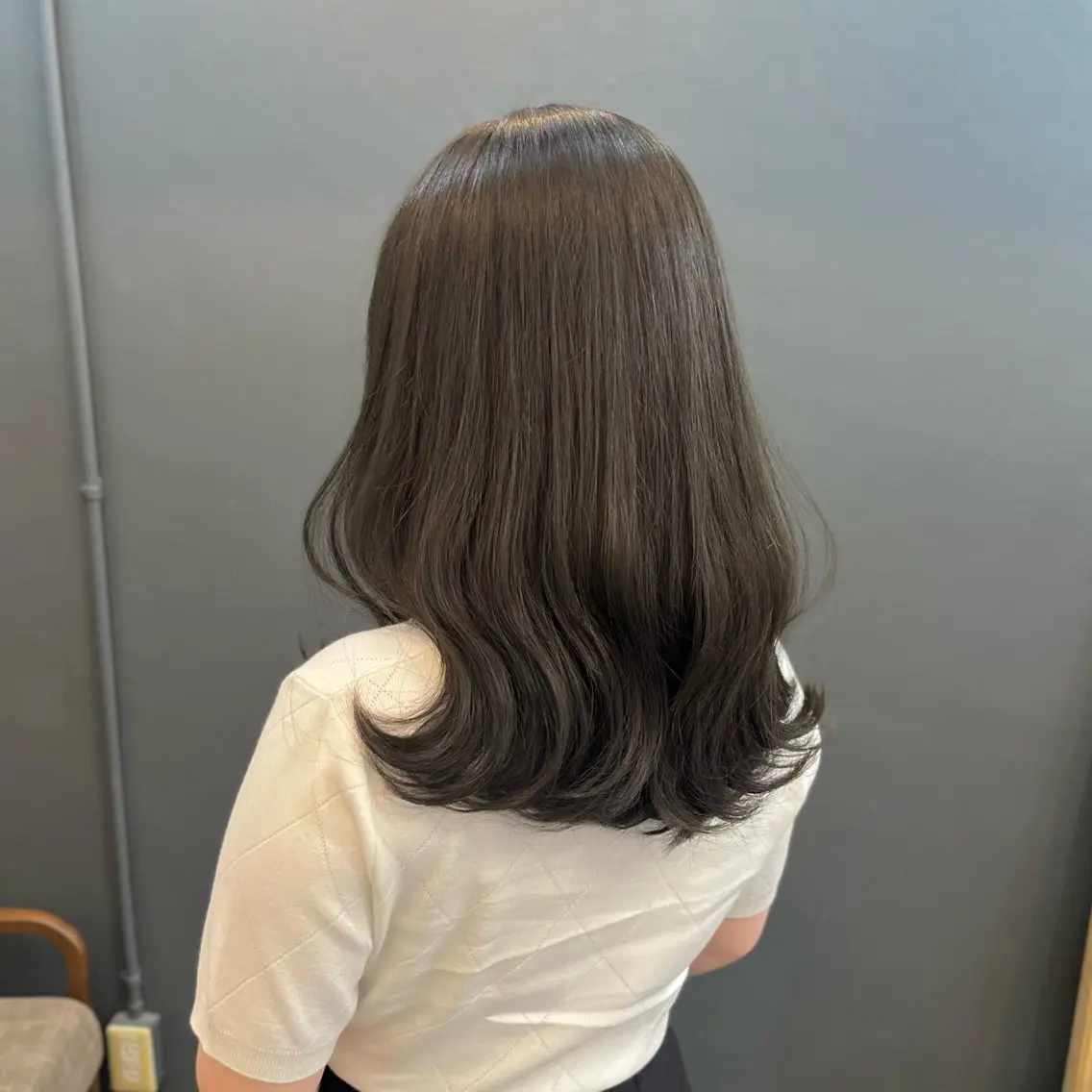 セミロング カラー ヘアカラー 暗髪とオリーブ🌿 渡辺拓人のヘアスタイル