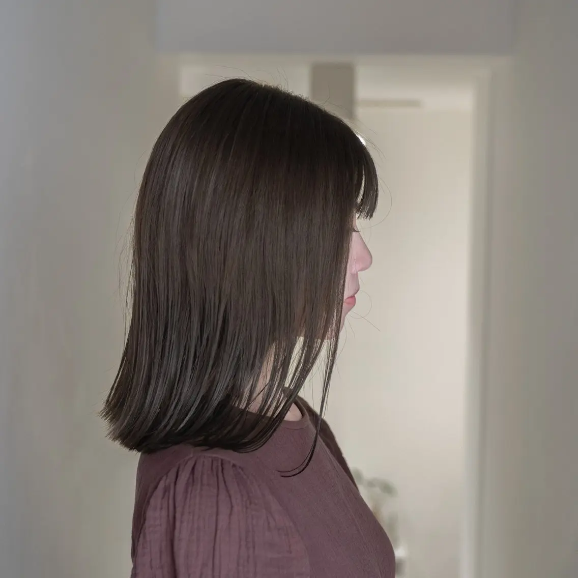 ミディアム カラー アッシュ アッシュブラウン ベージュカラー ブラウンカラー ブラウンベージュ navile原宿 yumaのヘアスタイル