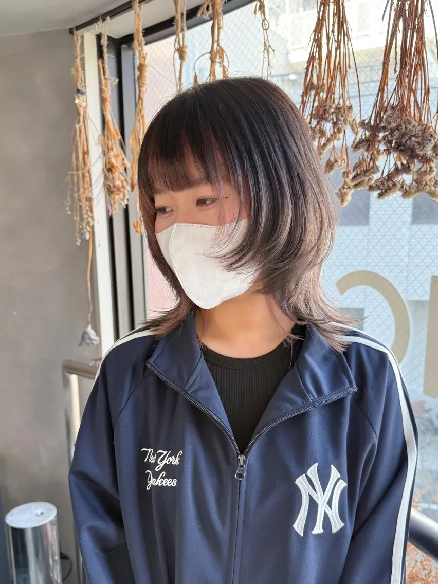 セミロング ウルフ レイヤー パーマ🪐MANAのヘアスタイル