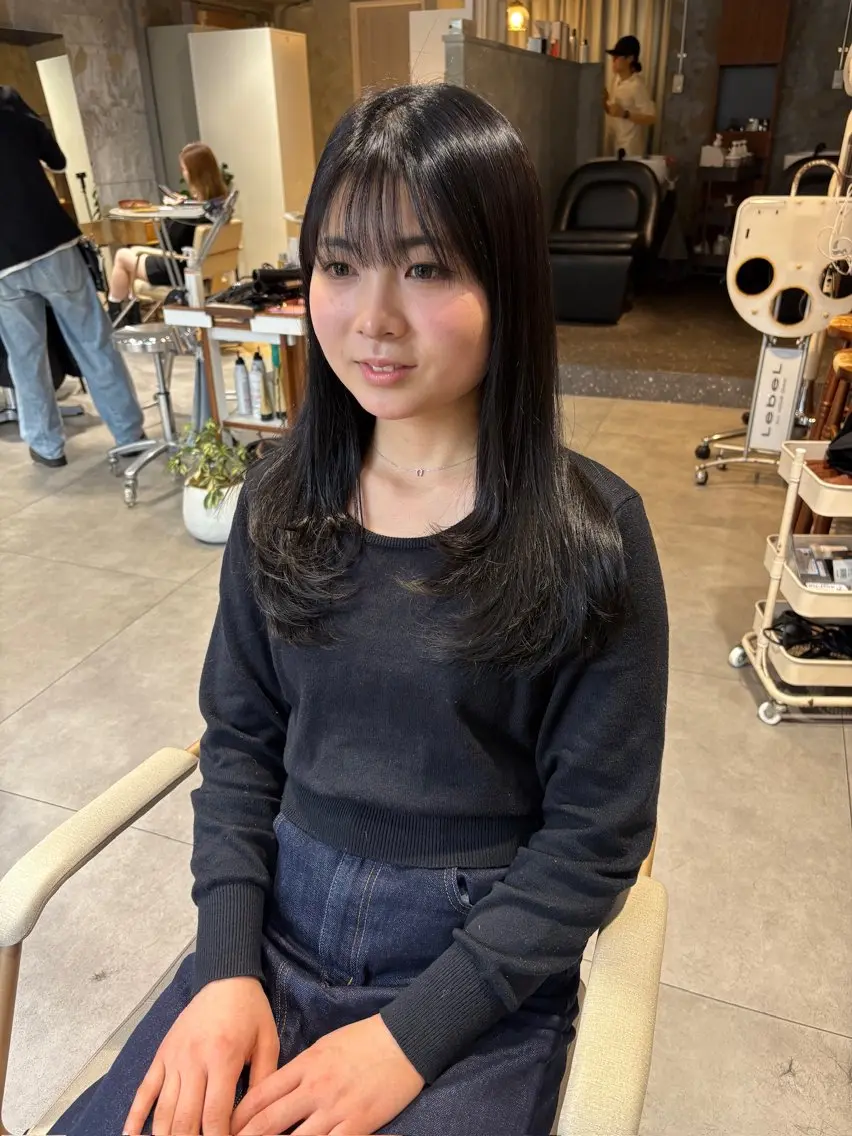 セミロング レイヤーカット カット 相宮 優羽のヘアスタイル