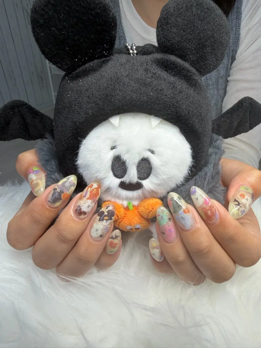 ネイル ハロウィン キラキラネイル マグネットネイル 持ち込み ハンドネイル Lani Beeのネイルデザイン