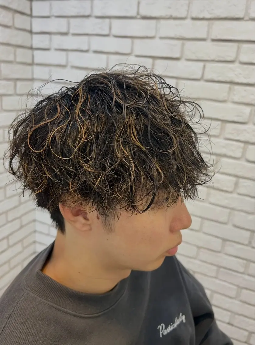 【メンズ限定】スパイラルパーマ&カット🔥8800円🔥ダメージケア処理付きの写真
