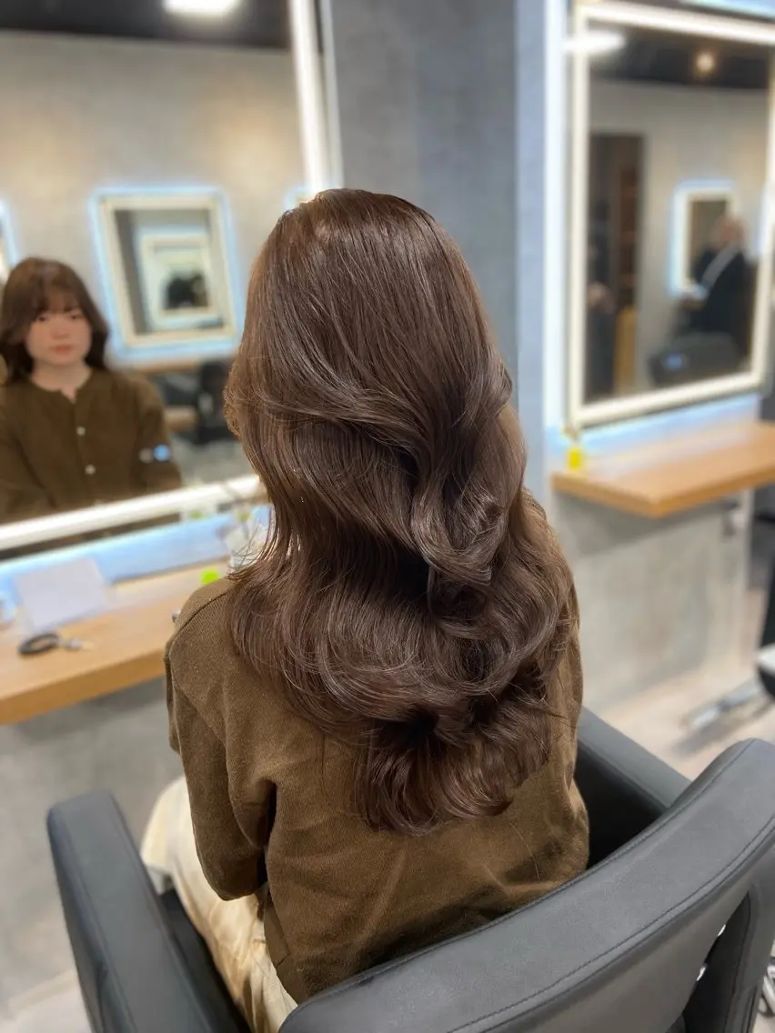 ロング カラー ヘアアレンジ ヘアカラー トリートメント ヘアセット レイヤー×透明感カラ ーHAYATOのヘアスタイル