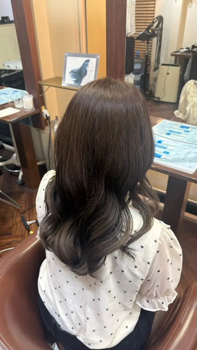 セミロング カラー 今泉出勤/ワンカラー はるなのヘアスタイル