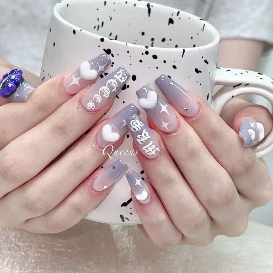 ネイル ハンドネイル Queens ひなのネイルデザイン