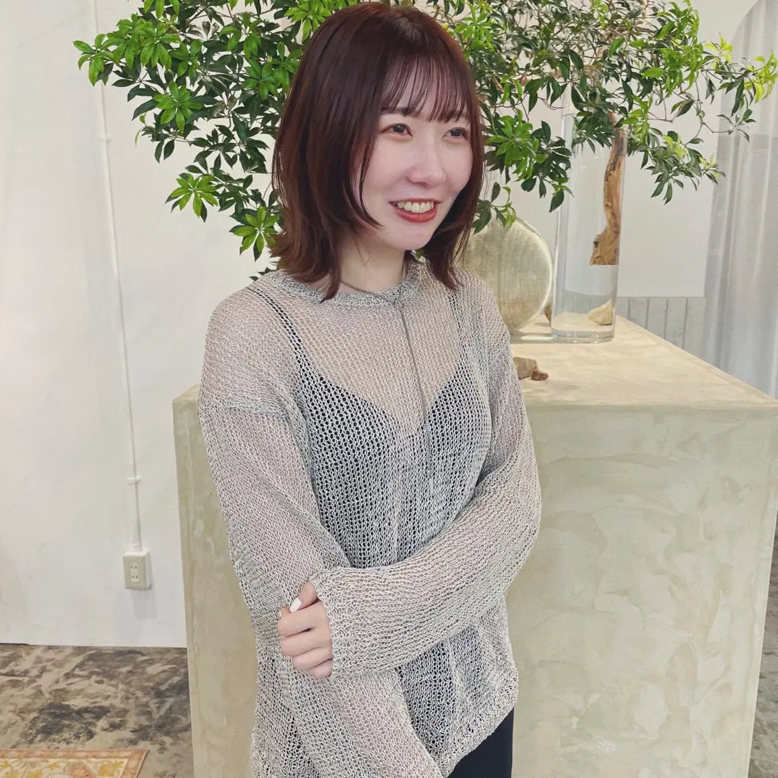 ミディアム オレンジブラウン 顔まわりレイヤー レイヤーカット スギヤマ ショウゴのヘアスタイル