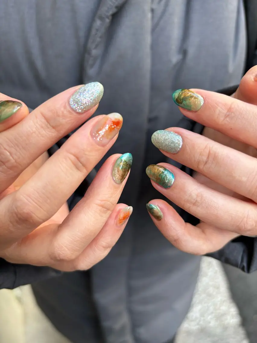 ネイル アートネイル ジェルネイル キラキラネイル マグネットネイル 大理石ネイル(マーブル) 🌸ロコラッシュ 恵比寿🌸のネイルデザイン