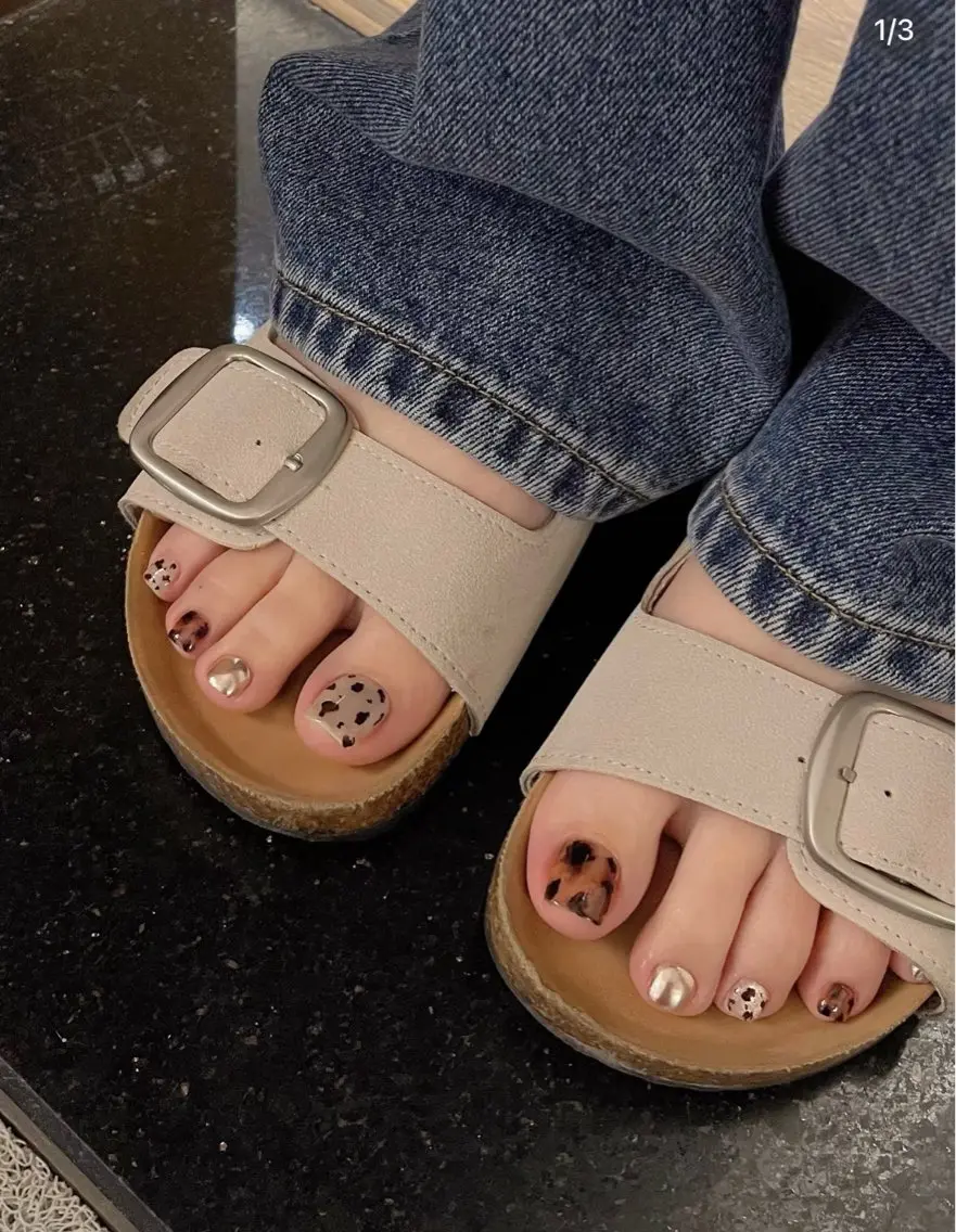 ネイル フットネイル C C🌼のネイルデザイン