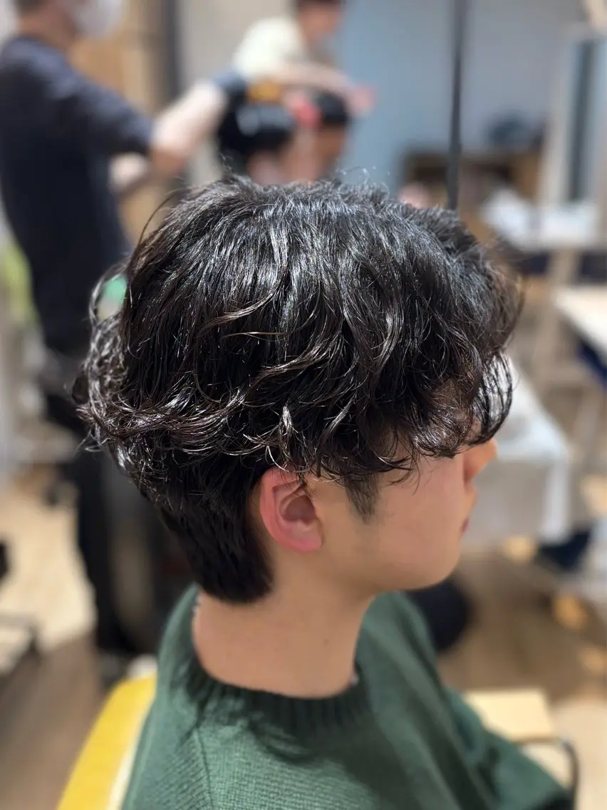 パーマ メンズ カット パーマ メンズカット/センタ ーパート /マミヤのヘアスタイル