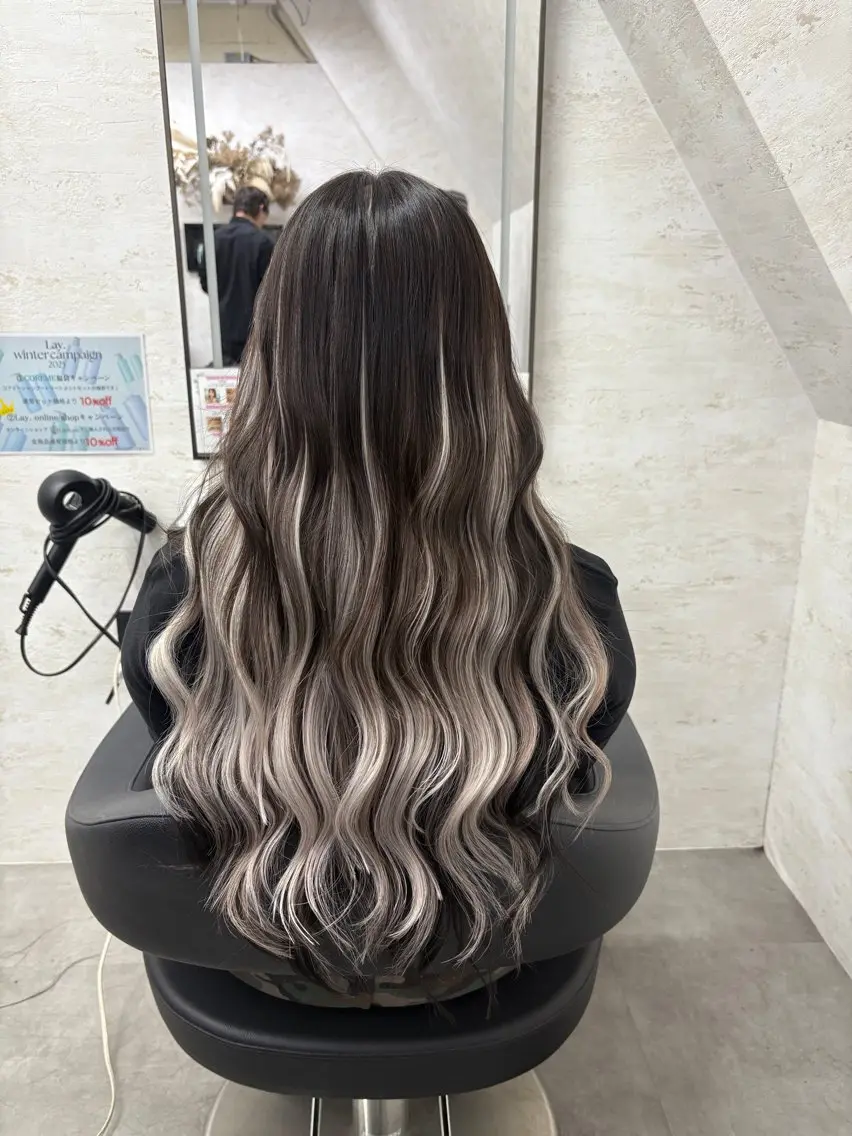 ロング エクステ エクステ 天神最安値エクステ カラーレイヤーカットのヘアスタイル