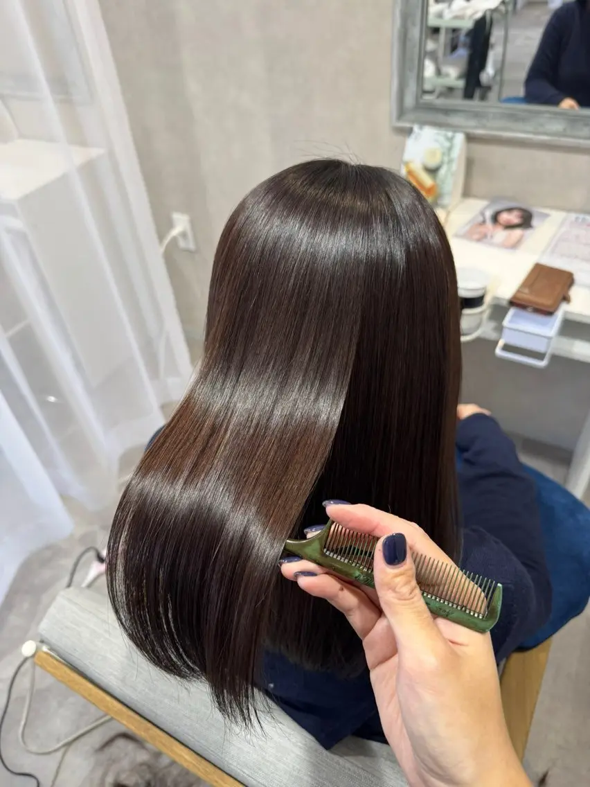 【ダメージレス✨ミニモ限定！】💎毛先カット+髪質改善極艶ストレート💎の写真