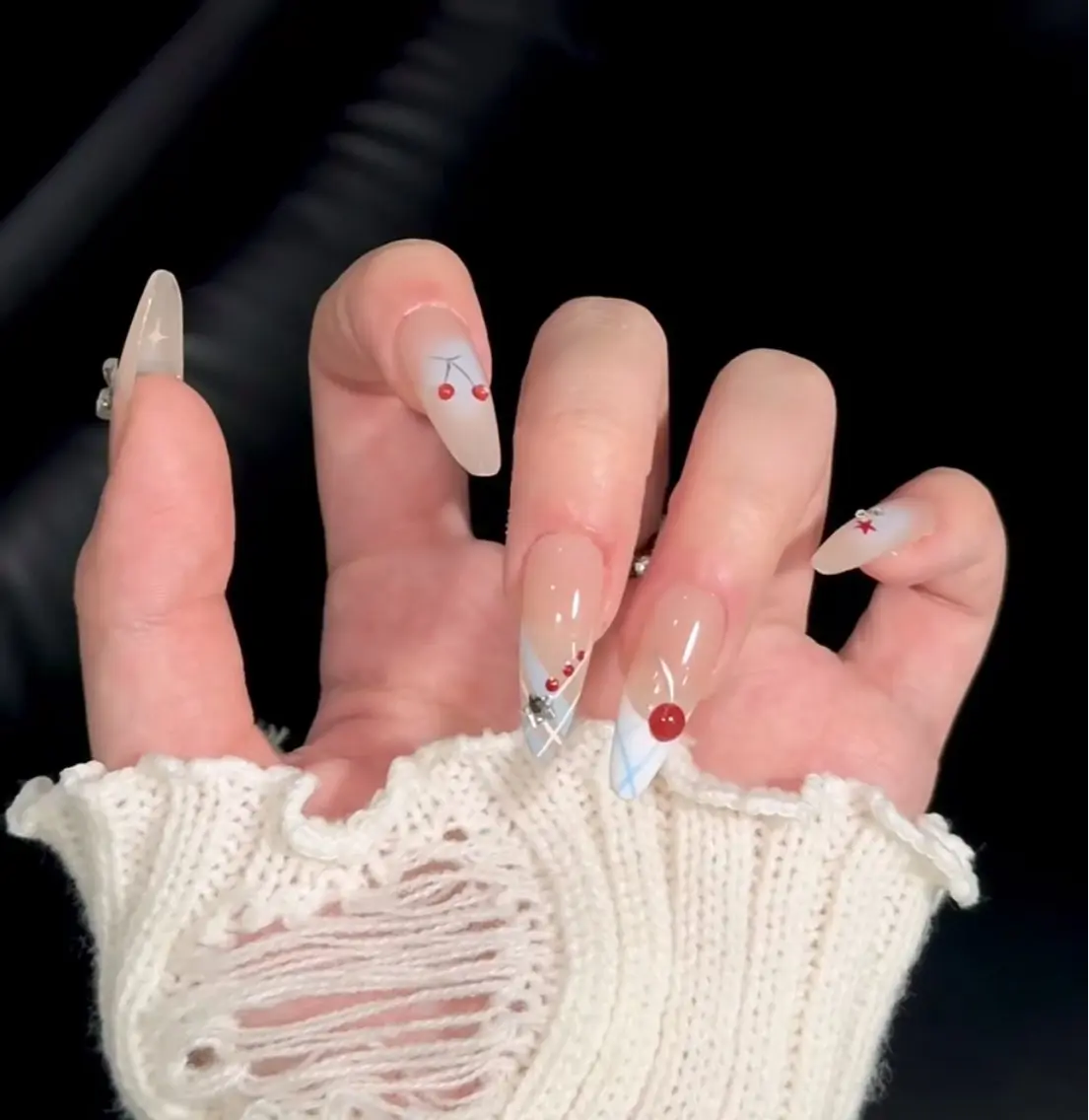 ネイル ハート 韓国ネイル オフィスネイル ワンカラーネイル シンプルネイル ハンドネイル Lynn_ Nailのネイルデザイン