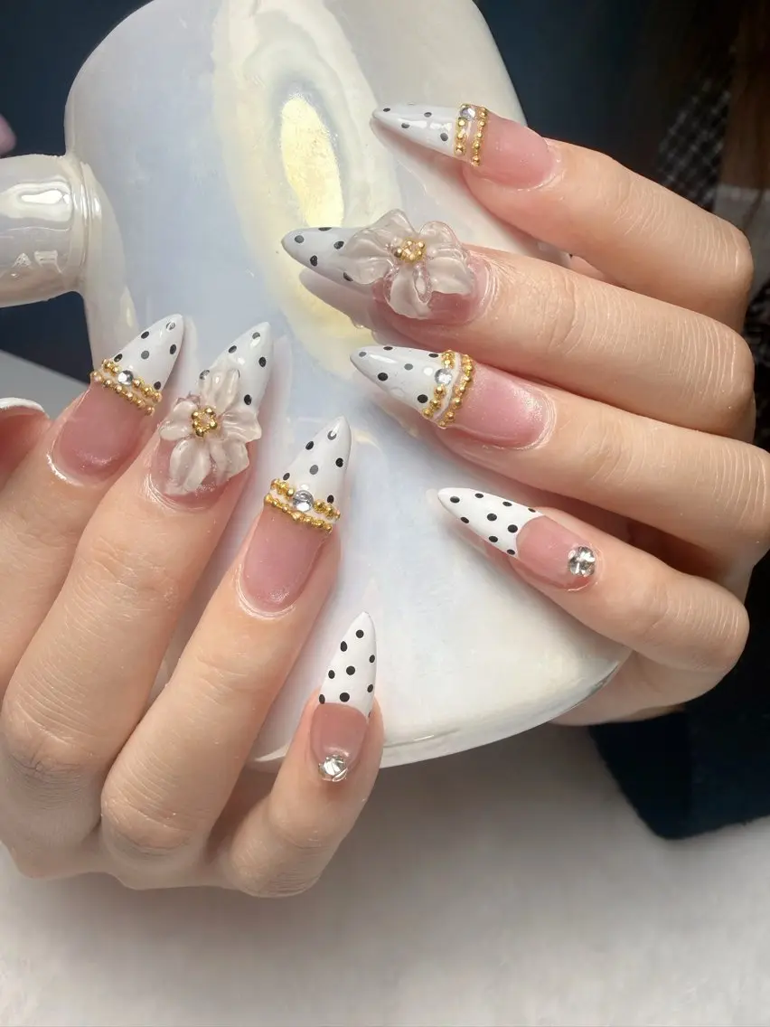 ネイル Lina  nail beautyのネイルデザイン