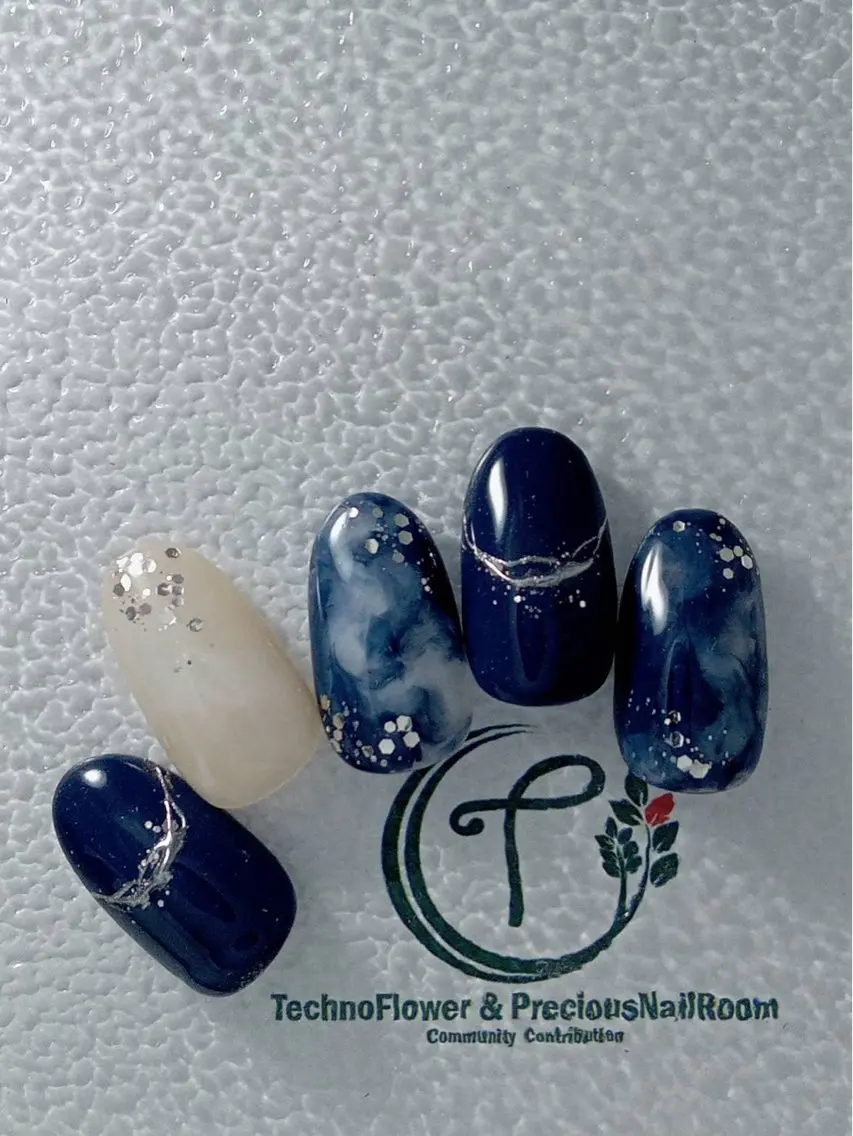 ネイル フラワーネイル precious nail  roomのネイルデザイン