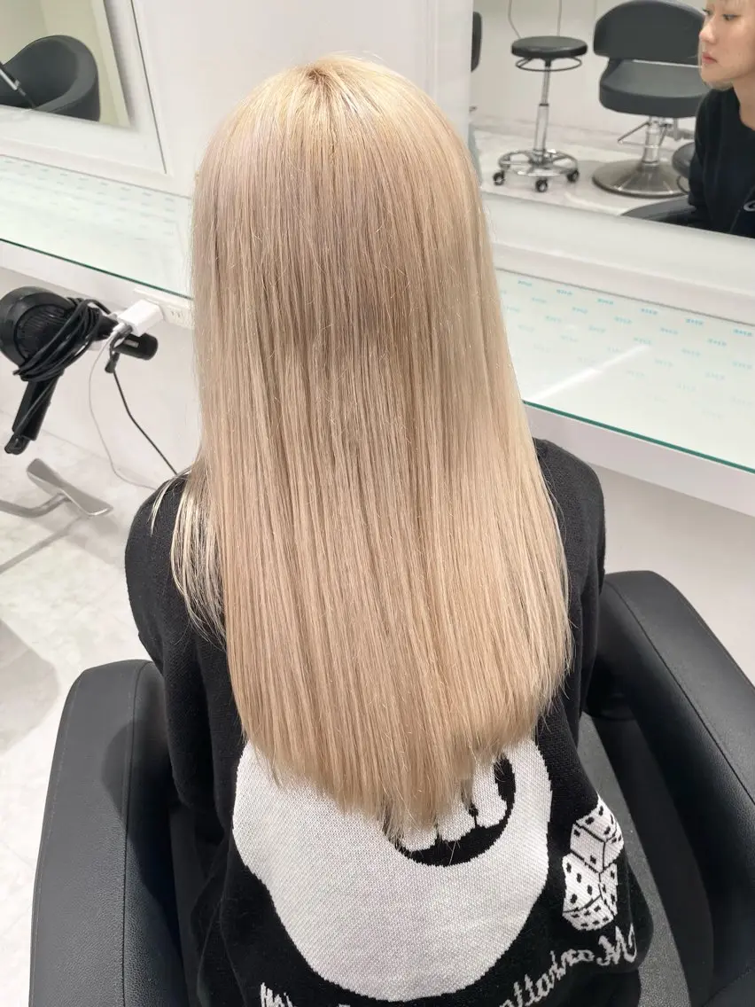 ロング カラー ヘアアレンジ ヘアカラー トリートメント ウルフカット×ハイ トーン職人🤍ゆうひのヘアスタイル