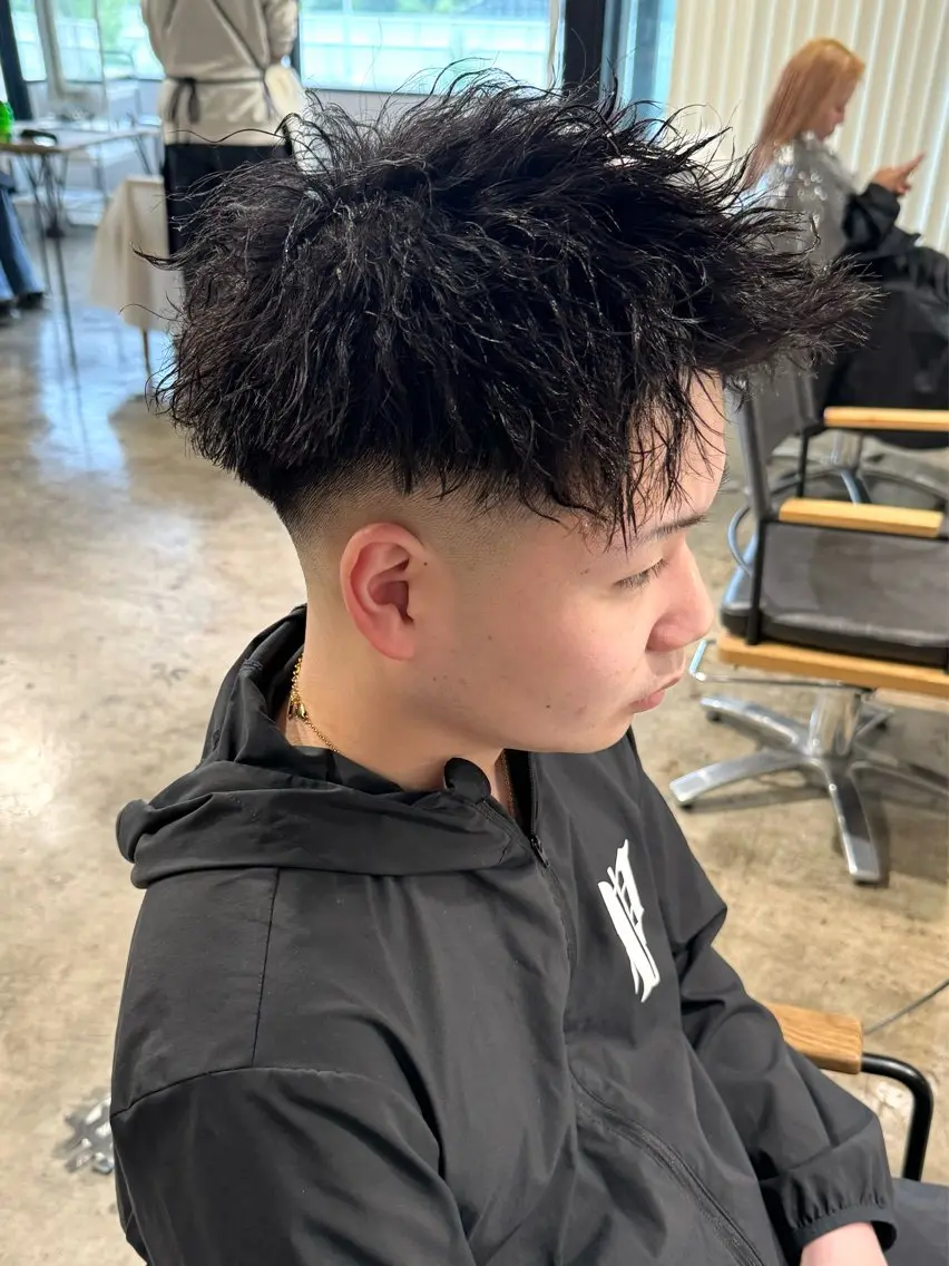 ショート パーマ ツイストパーマ メンズケアブリーチ 特化🔥村田のヘアスタイル
