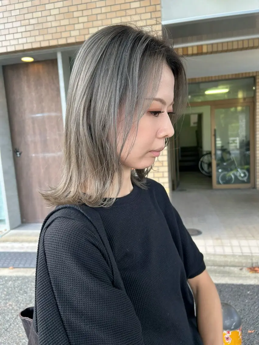 ミディアム カラー 井手 素子のヘアスタイル