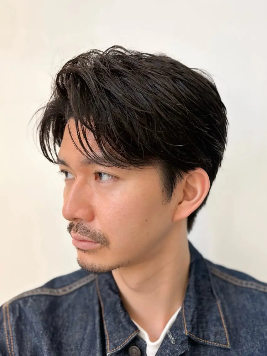 パーマ メンズ ビジネス フェザーパーマ メンズパーマ 【メンズ縮毛矯正】 FILMS  軍司のヘアスタイル