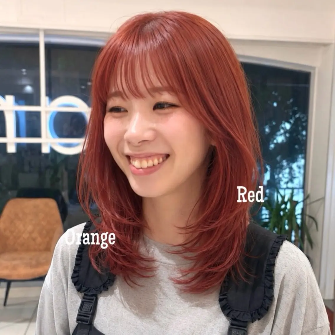 ミディアム カラー ブリーチ ハイトーンカラー オレンジ レイヤーカット カット ヘアカラー トリートメント 暖色カラー/パラッと Bob/モエのヘアスタイル