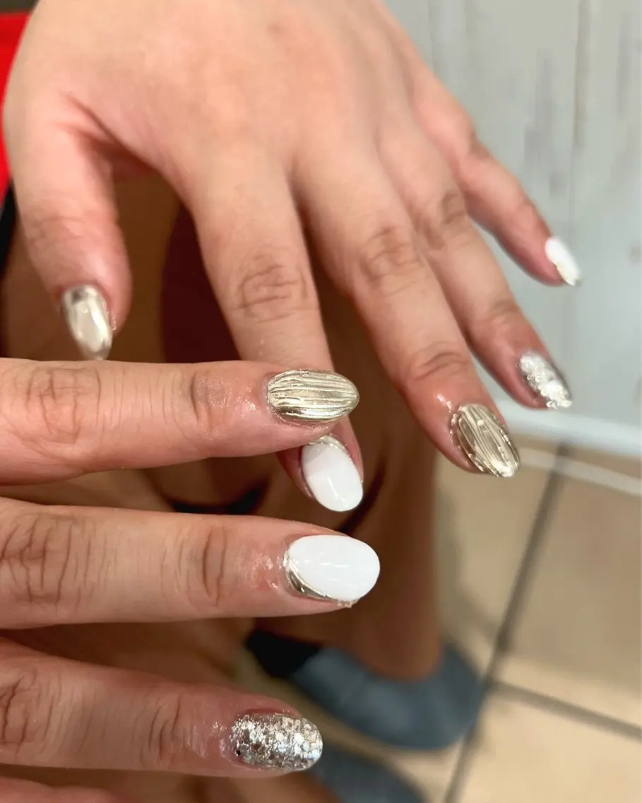ネイル Color . Iwanoのネイルデザイン