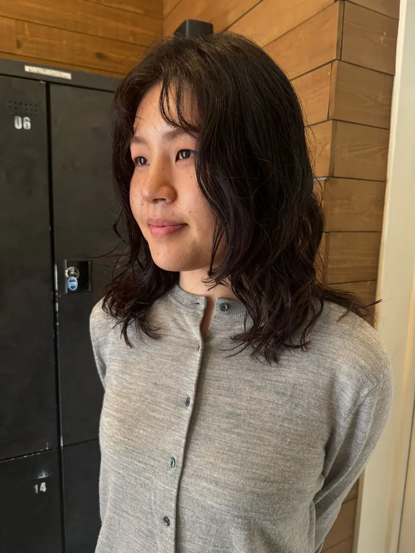 ロング パーマ 村上 輝のヘアスタイル