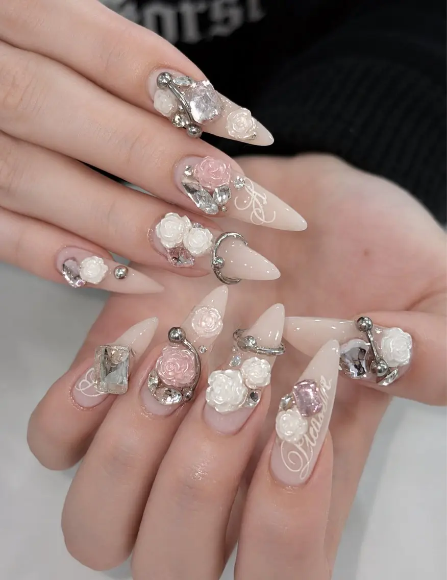 ネイル ジェルネイル キラキラネイル 韓国ネイル マグネットネイル ミラーネイル ハンドネイル Sun Nail 池袋のネイルデザイン