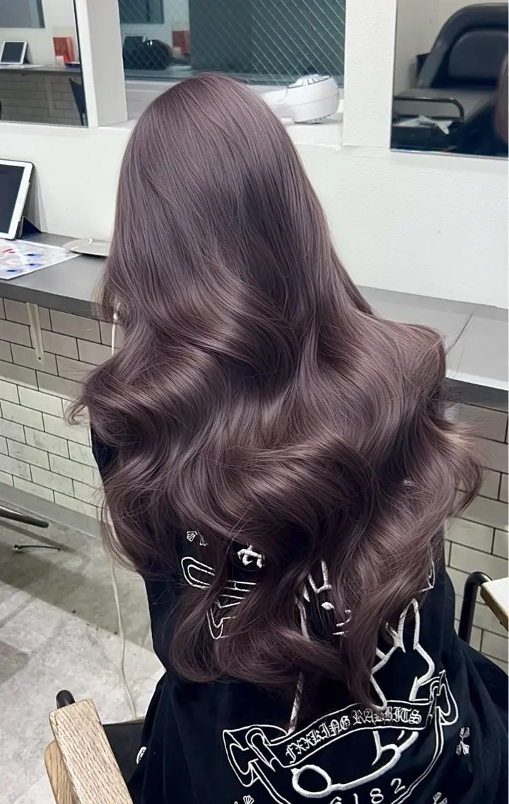 韓国風くびれ巻き髪ヘアセットの写真