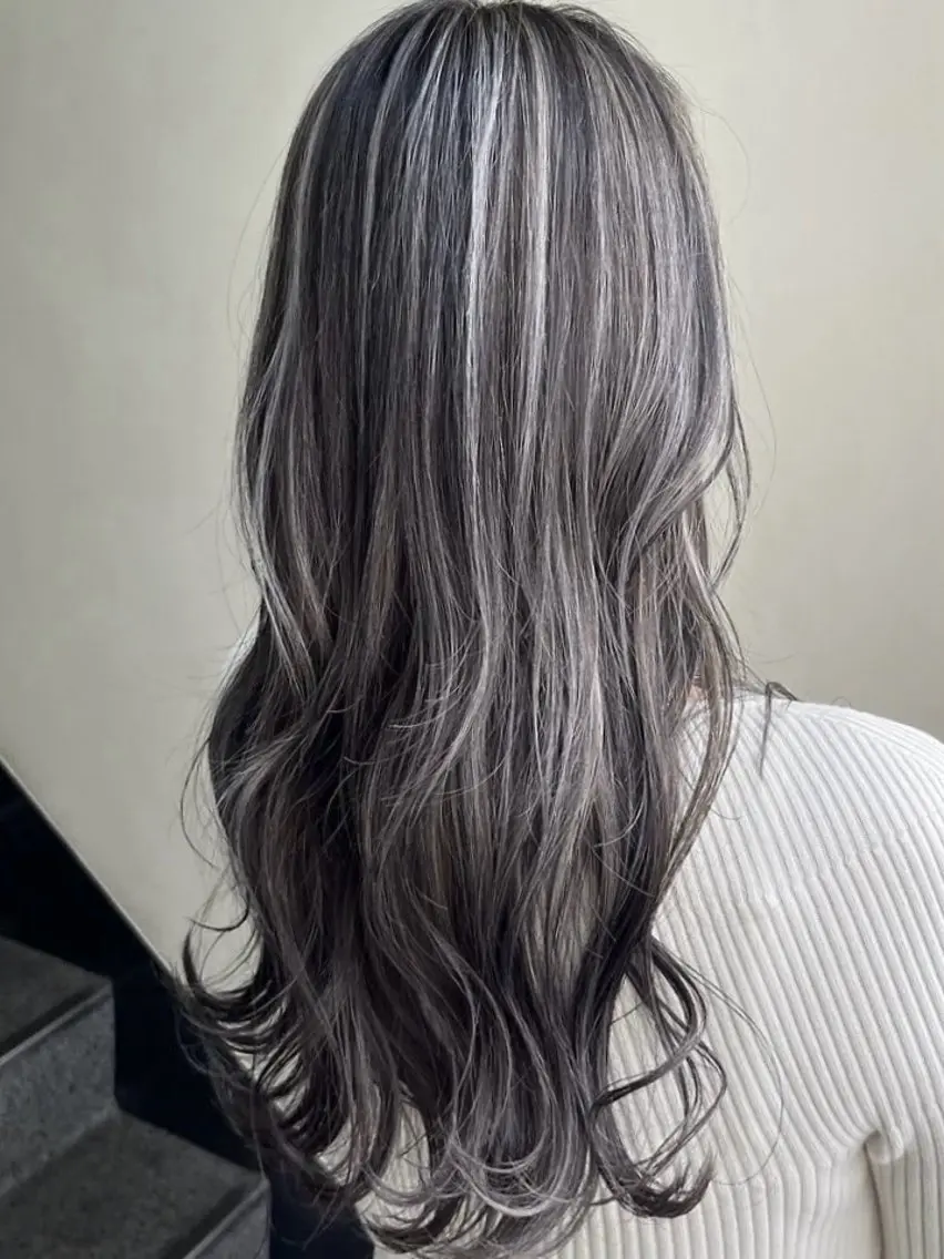 ロング カラー カット ヘアカラー トリートメント ヘアセット 吉田裕太/ハイライト ダブルカラーのヘアスタイル