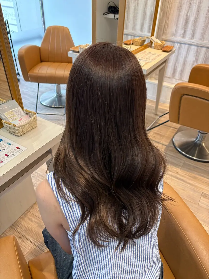 ミディアム カラー アッシュ アッシュブラウン ブラウンカラー 透明感カラー ブリーチなしWカラー レイヤー/Rickyのヘアスタイル