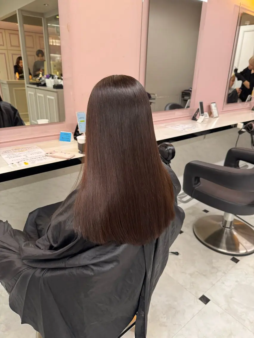 ロング ヘアカラー トリートメント ヘアセット ♥️韓国風透明感 暖色misa♥️のヘアスタイル