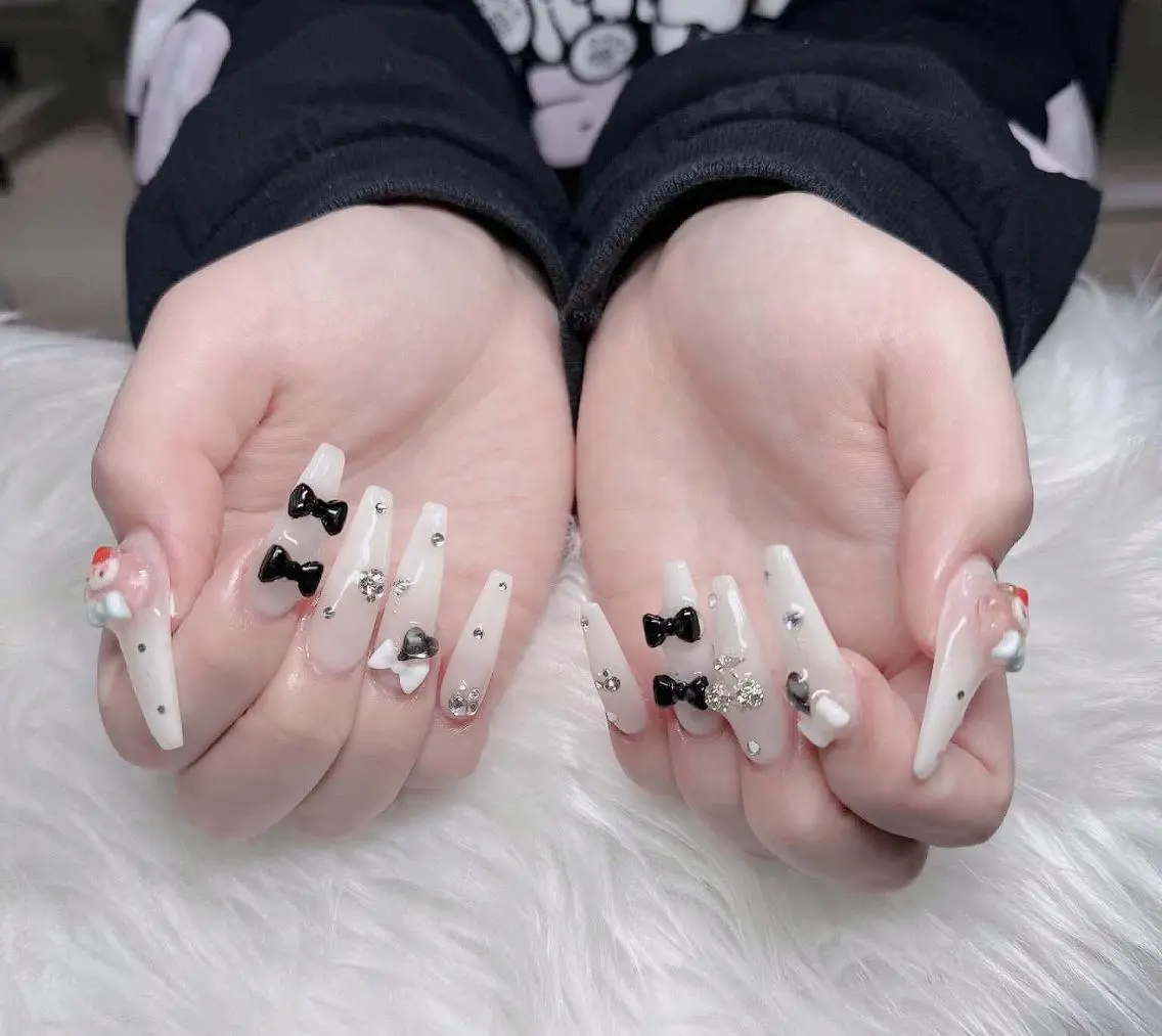 ネイル フレンチネイル ジェルネイル ハロウィン 韓国ネイル マグネットネイル ハンドネイル H.baby Nail Salonのネイルデザイン
