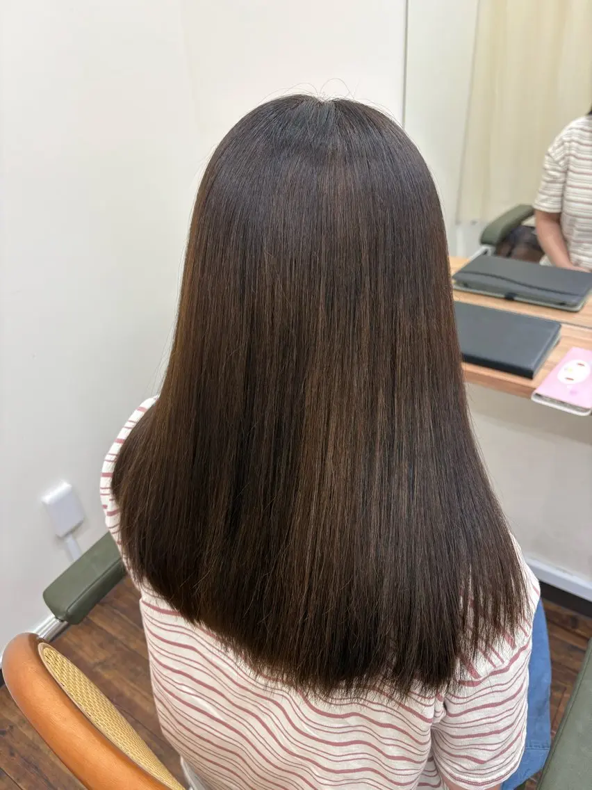 セミロング カット 縮毛矯正 トリートメント TELA HAIR 店長 塩田のヘアスタイル