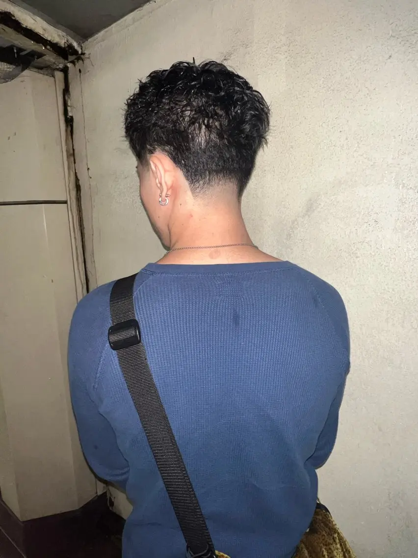ショート パーマ メンズ フェードカット カット トリートメント ヘアセット 吉岡 幸之進のヘアスタイル