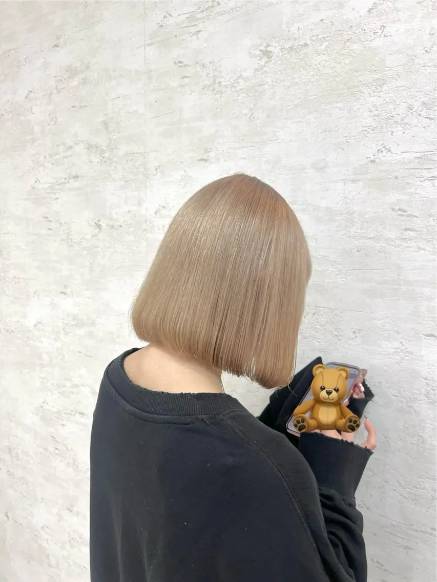 ショート カラー 櫻井 愛弓のヘアスタイル