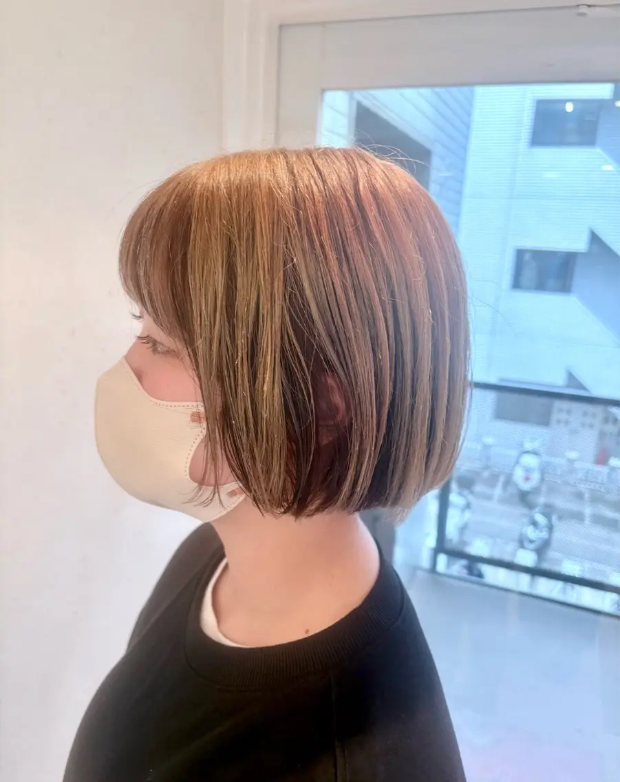 ポイント、部分のみのブリーチオンカラー、イヤリングカラー、バレイヤージュ等のデザインカラーの写真