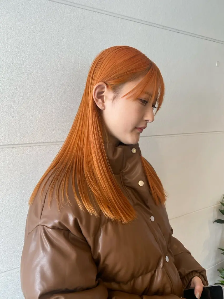 ロング カラー カット ヘアカラー トリートメント 美髪ストレート 川本雄己のヘアスタイル