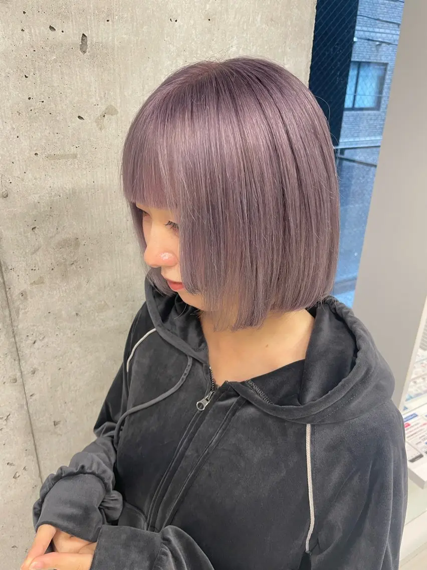 ミディアム ボブ yuzuna ハイトーン 天神のヘアスタイル