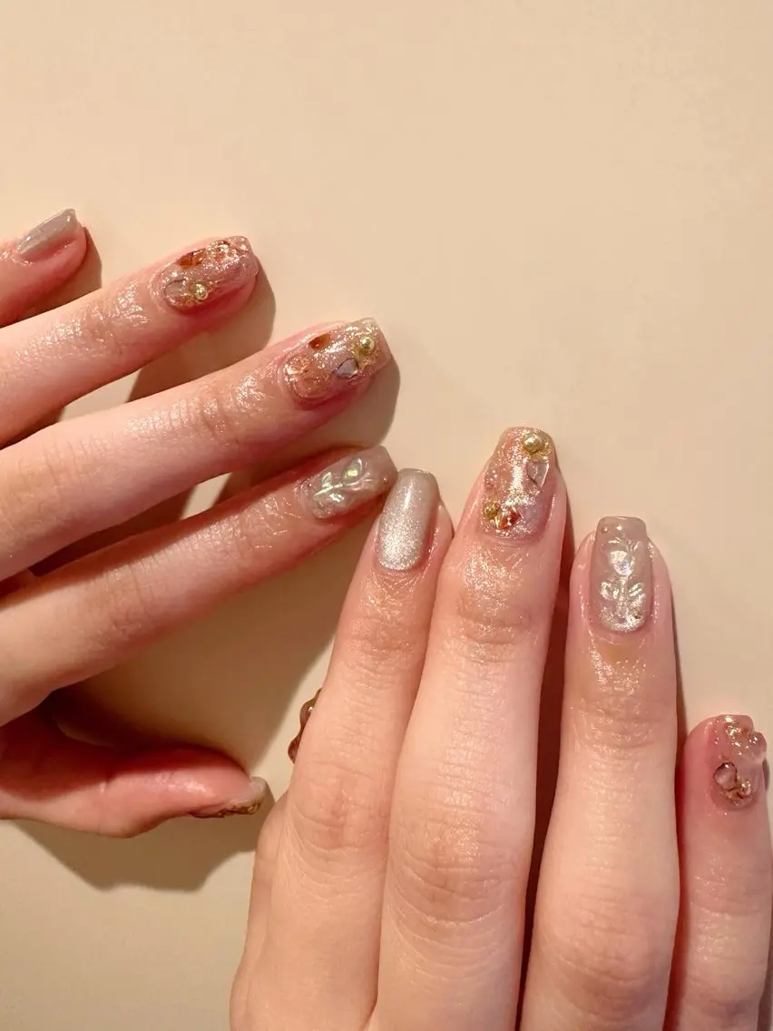 ネイル 氷ネイル・うるうるネイル 韓国ネイル マグネットネイル ニュアンスネイル 夏ネイル 🪞KAPE NAIL 🪞のネイルデザイン