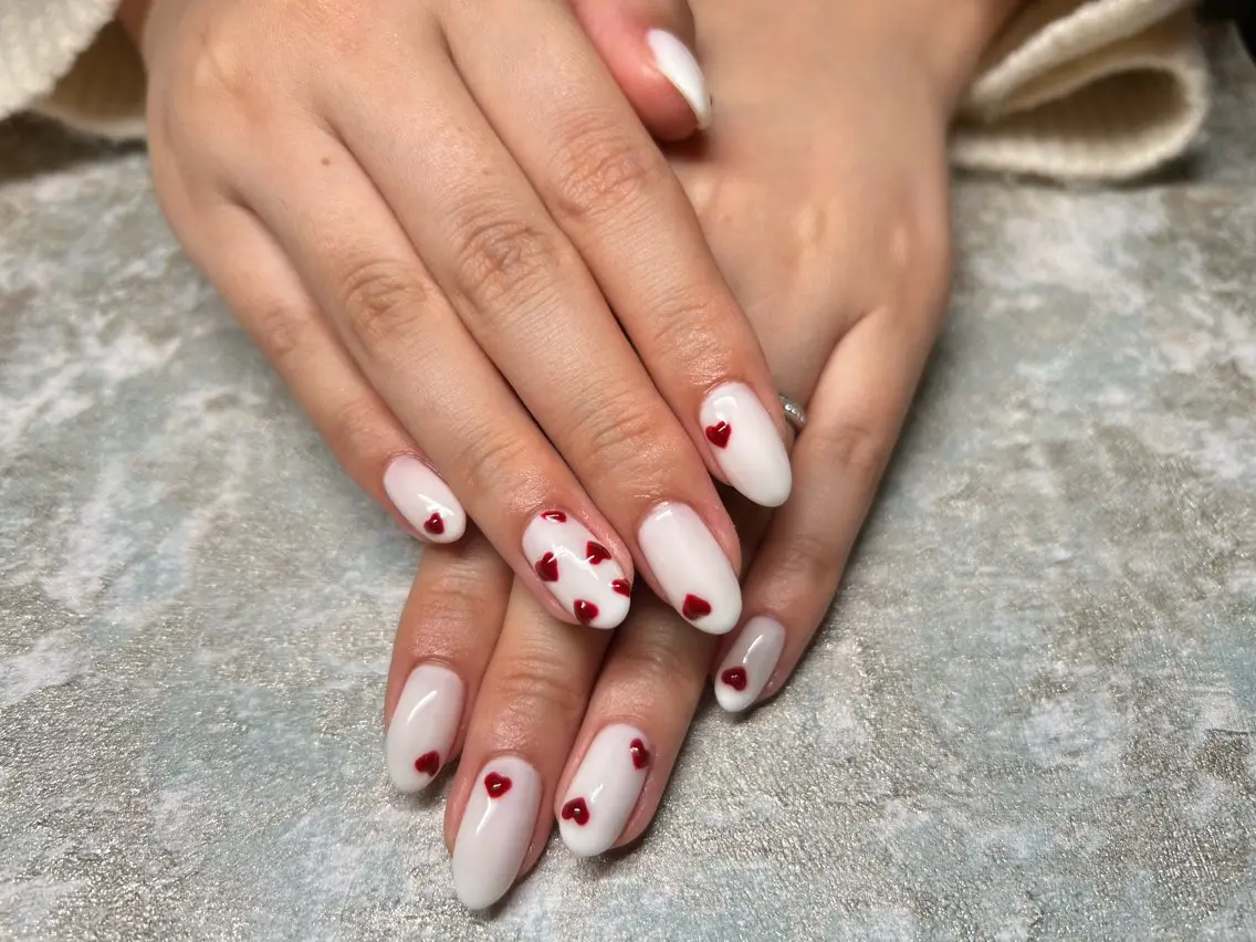 ネイル ハート シンプルネイル ハンドネイル Lisa’s Salonのネイルデザイン