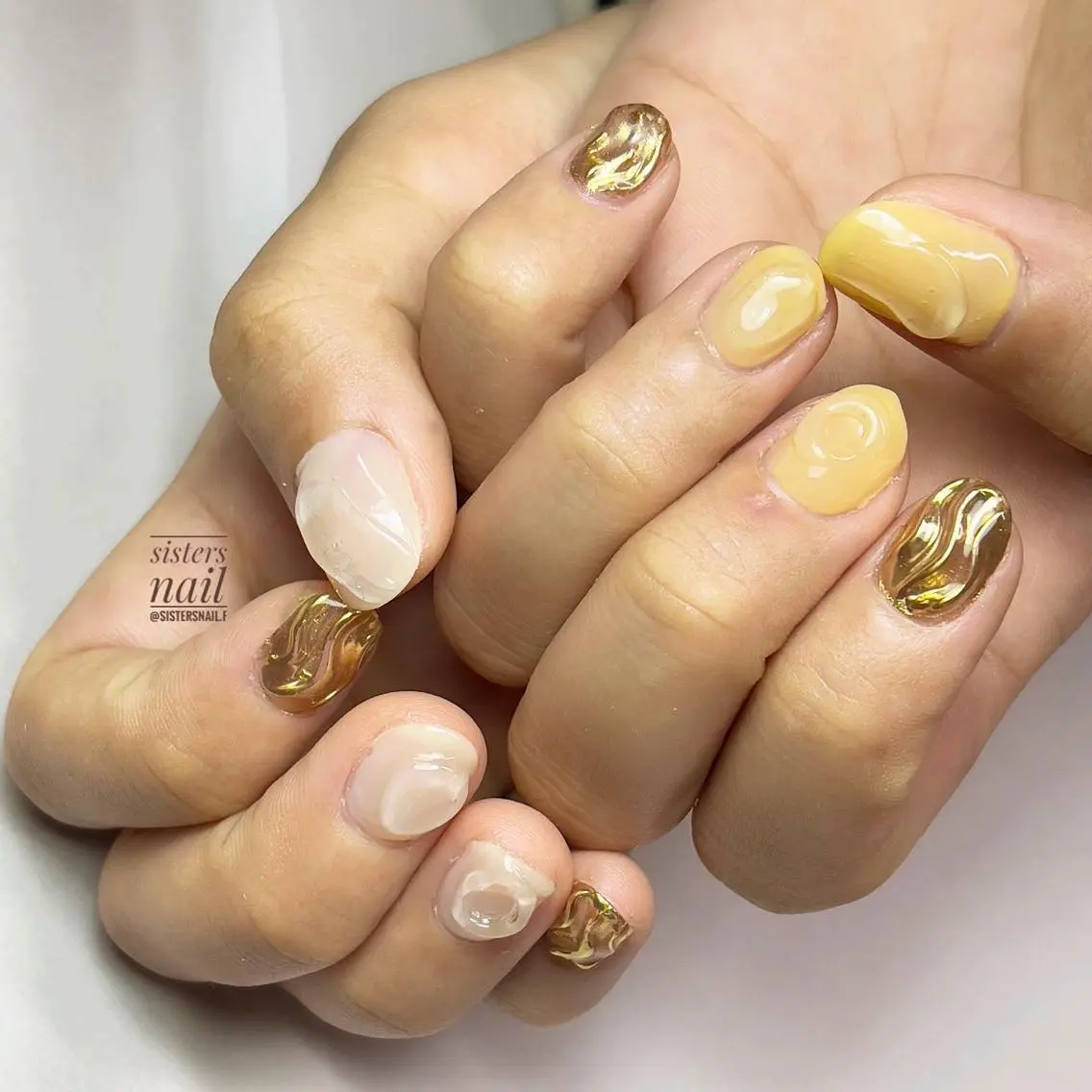 ネイル アートネイル ミラーネイル ニュアンスネイル オフィスネイル ぷっくりネイル sisters nail.fのネイルデザイン