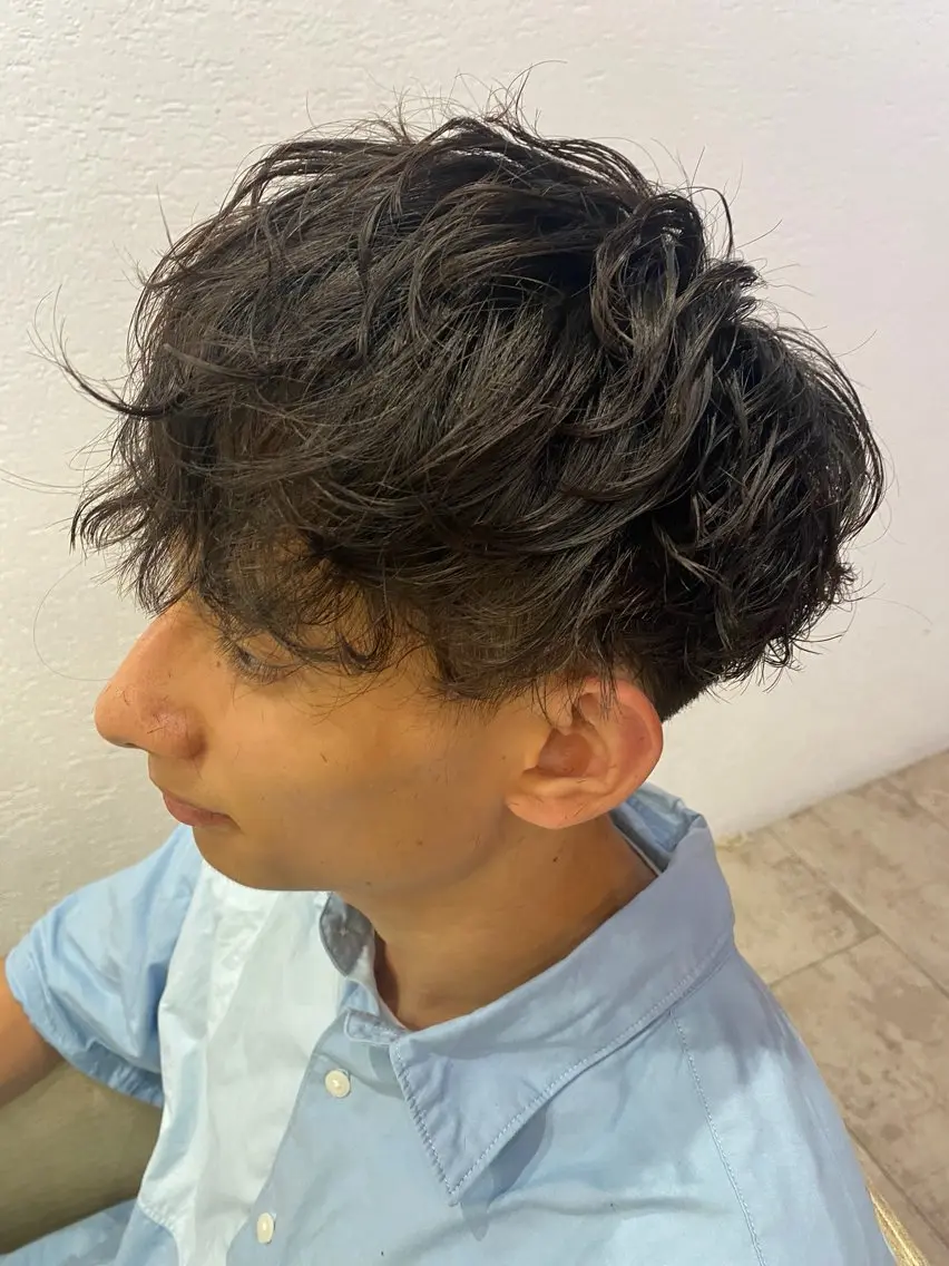 ミディアム パーマ メンズ ミディアムパーマ メンズパーマ 外国人風カラー カット パーマ GAKU 【メンズ特化】のヘアスタイル