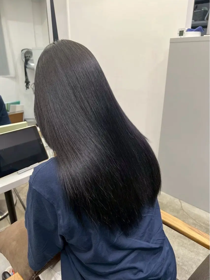 ロング パーマ 縮毛矯正 トリートメント 韓国×艶ハイトーンが かわいい✨️リオ🍒のヘアスタイル