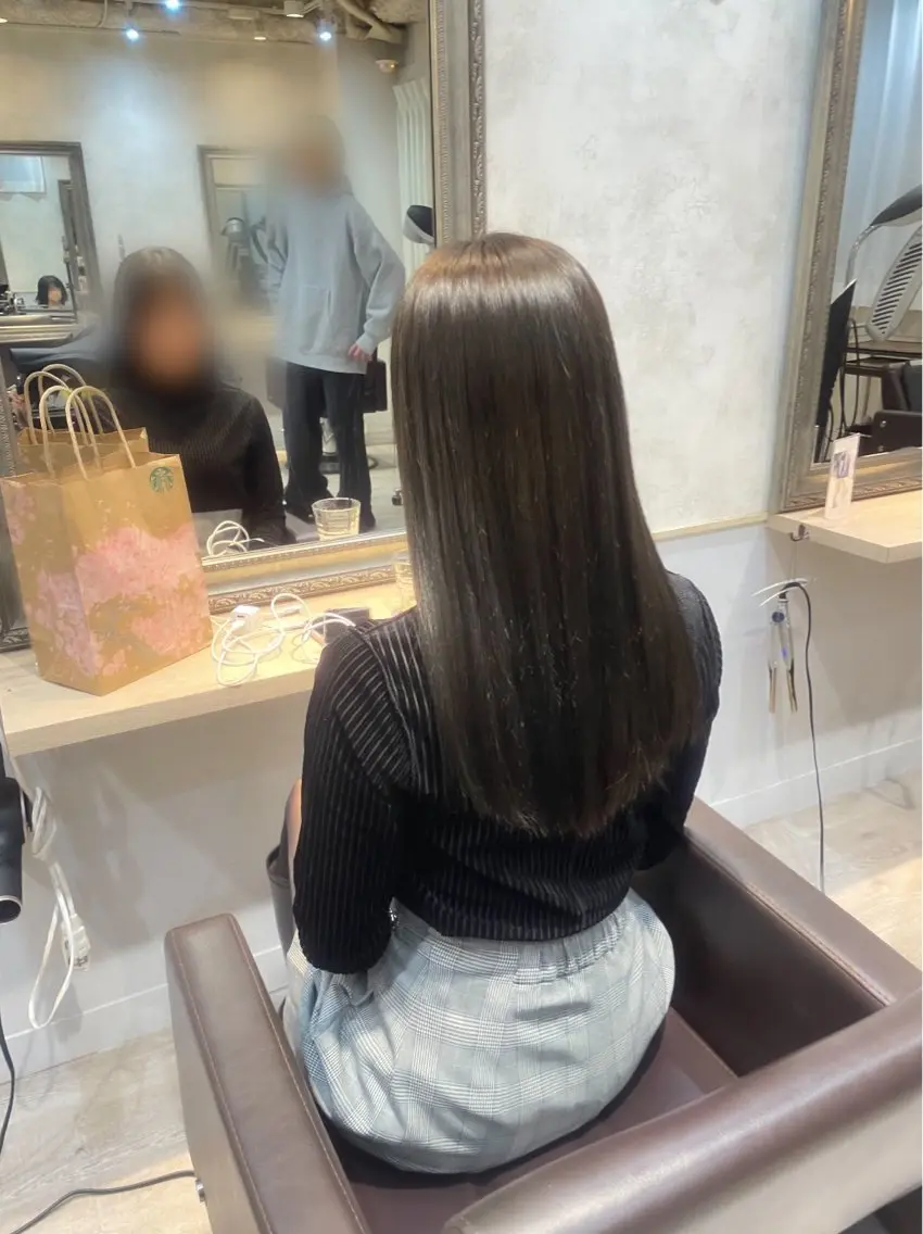 ロング 🩵Lutia新宿 ヒイラギ🩵のヘアスタイル