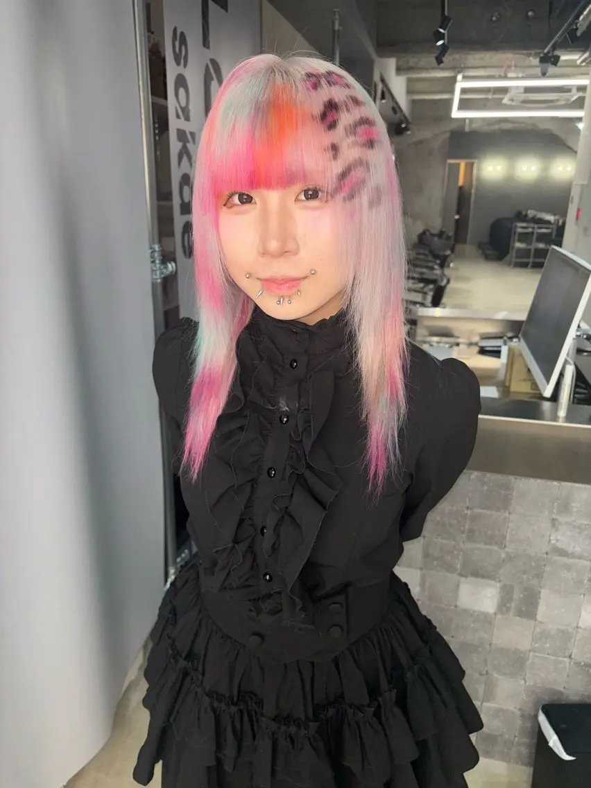 セミロング カラー ヘアカラー デザインカラー /rioのヘアスタイル
