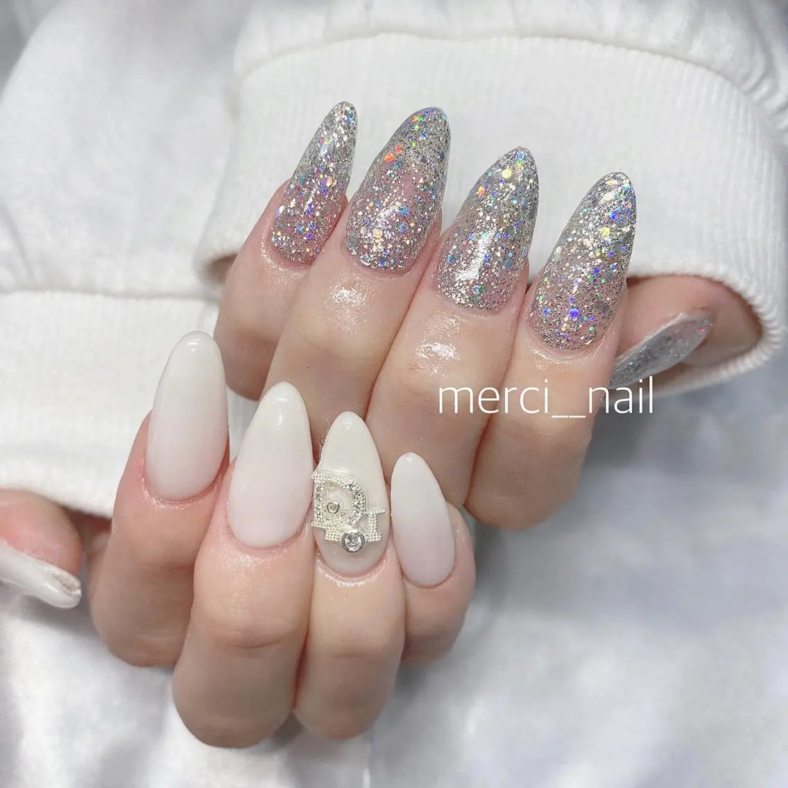 ネイル クリアネイル フラッシュネイル フレンチネイル 韓国ネイル マグネットネイル merci nailのネイルデザイン
